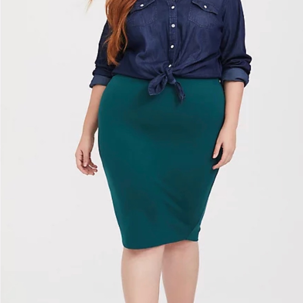 Torrid Sz 3 Green Pencil Skirt